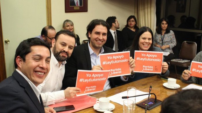 Avanza el proyecto de eutanasia tras ser aprobado en la Comisión de Salud de la Cámara