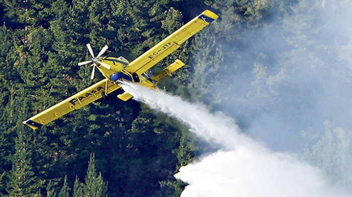 Chile mandó el avión Air Tractor para combatir los incendios en la Amazonía