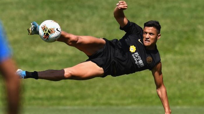Técnico del Inter confirmó que Alexis viajará con el equipo para enfrentar al Cagliari