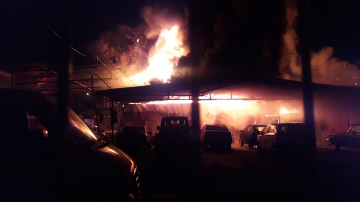 35 damnificados y un menor con quemaduras deja incendio en inmueble de San Miguel