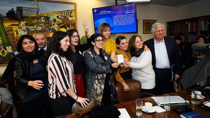 Vallejo-Cariola dan un nuevo paso rumbo a las 40 horas: Comisión despachó el proyecto a la Cámara de Diputados