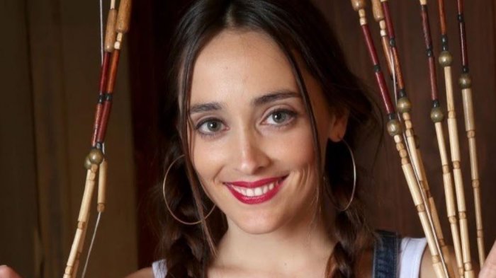 Francisca Walker paró en seco a José Miguel Viñuela tras pedir que recrearan escena de desnudo