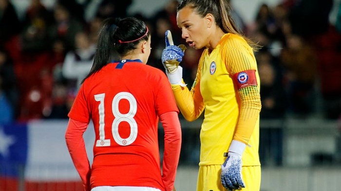 Tiane Endler y Camila Sáez fueron nominadas al 