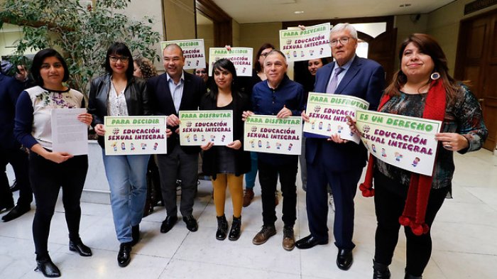 Diputados impulsan ley para que la educación sexual se imparta desde edad preescolar
