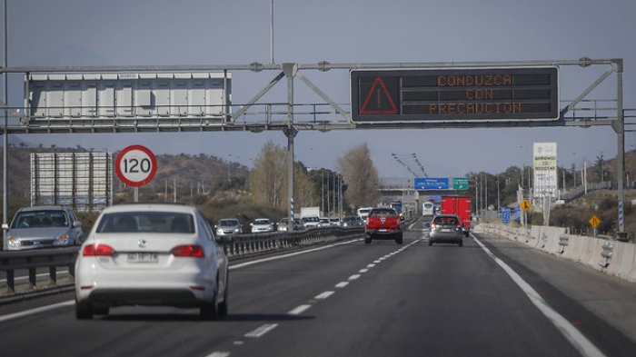 Más de 500 mil vehículos han salido de Santiago para celebrar las Fiestas Patrias