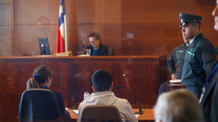 Detenido por apuñalar más de 20 veces a ex polola reconoció todo y quedó en prisión preventiva