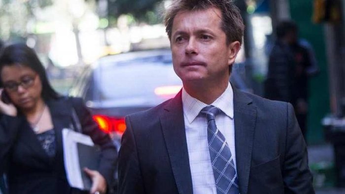 Aseguran que subsecretario Salaberry pasó tres luces rojas, insultó a un fiscalizador municipal y quiso anular parte