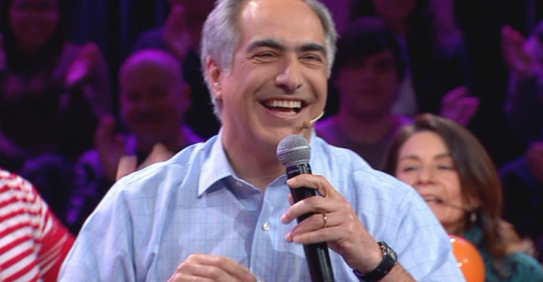 Francisco Chahuán demostró su pasión por la música con este baile