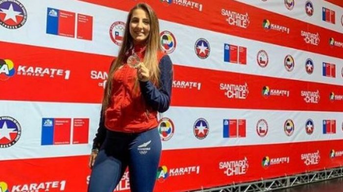 Valentina Toro se quedó con las ganas de celebrar su N°1 en karate: No pudo porque tenía prueba