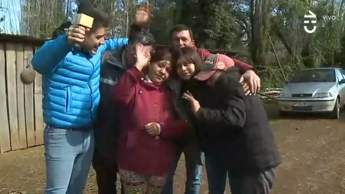 Encuentran a menor de 14 años que estaba desaparecida justo cuando entrevistaban en vivo a su familia