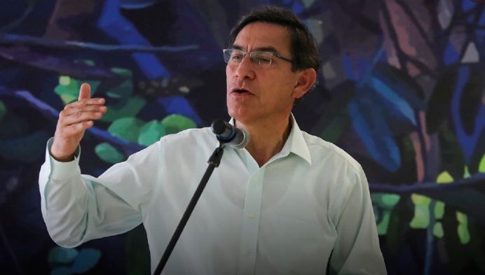 Presidente de Perú dijo que disolvió el Congreso pensando en 