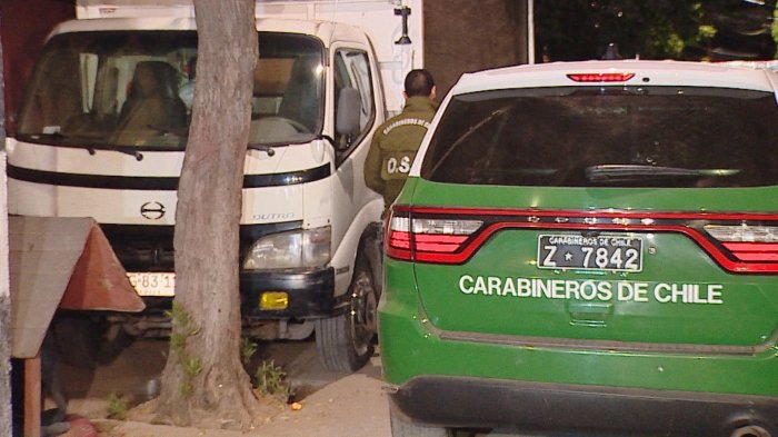 Desconocido disparó contra casa en Recoleta hiriendo de gravedad a un padre y su hija