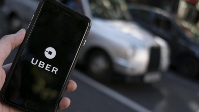 SII podrá fiscalizar a conductores Uber tras fallo de la Corte Suprema que levanta su secreto bancario