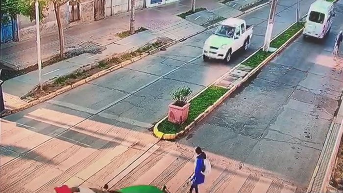 Mujer atropellada por una patrulla reveló la explicación del carabinero: “Me dijo que lo había encandilado la luz del sol”