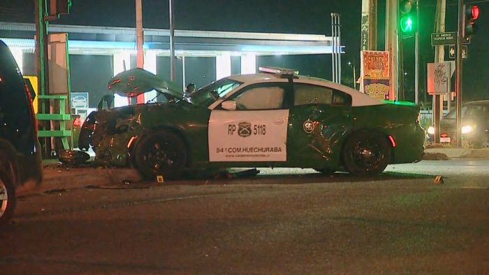 Colisión entre patrulla de Carabineros y auto particular dejó 6 personas lesionadas
