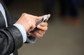 8 consejos para detectar y no caer en noticias falsas en redes sociales