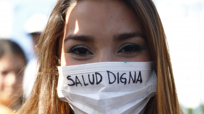 Las postales de la marcha que hicieron trabajadores de la salud este martes