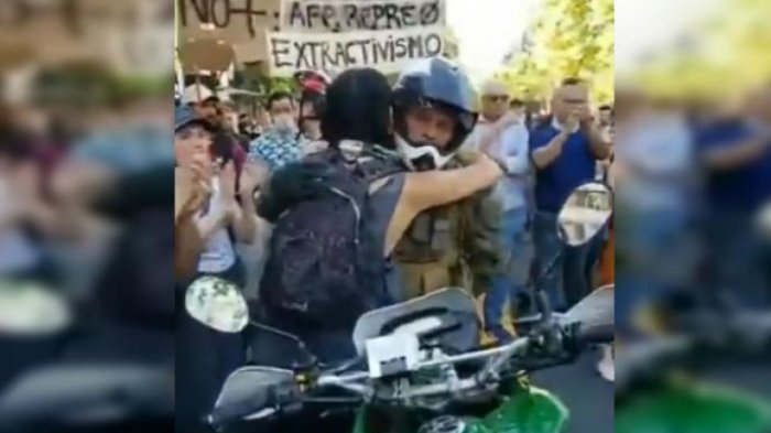 Los emotivos registros que han aparecido en medio de la crisis