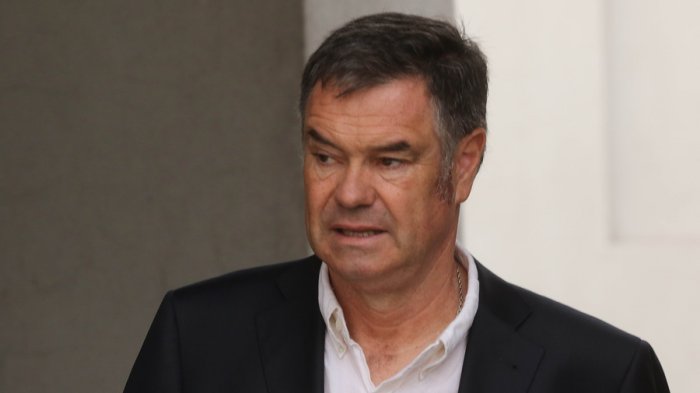 Senador Ossandón dice que hacker le avisó que quemarían el Metro y que la coordinación fue por videojuegos