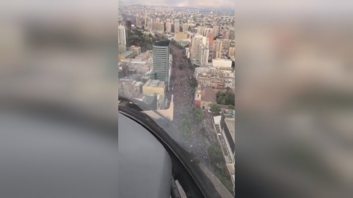 Grabación aérea muestra la histórica convocatoria de la manifestación en Plaza Italia