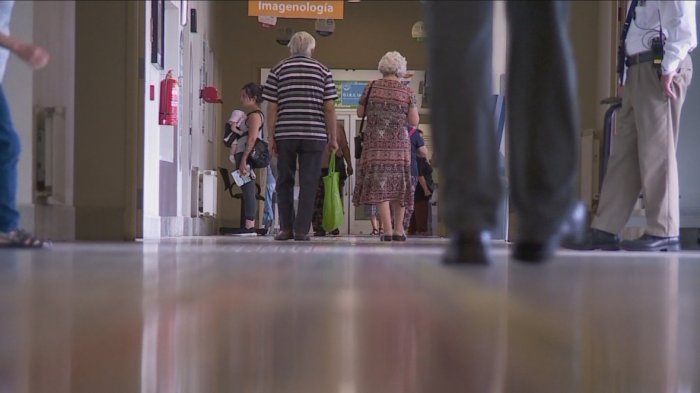 Crisis de la salud: Radiografía a uno de los síntomas detrás del estallido social