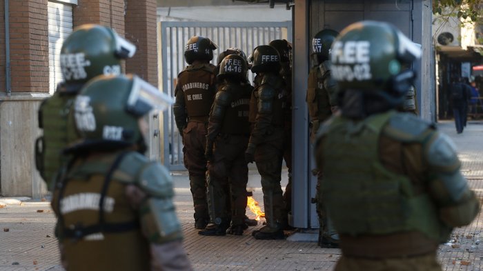 Carabineros bajó su sitio web tras hackeo: Hubo filtración de datos y detección de código malicioso