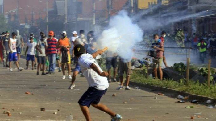 Al menos dos personas han muerto en enfrentamientos tras elecciones en Bolivia