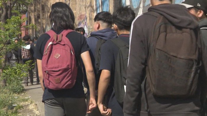 Universidades y colegios evalúan cómo abordar el cierre del año académico