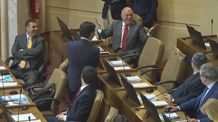 Ausencia de diputado Lavín generó risas en el Congreso: Fue seleccionado para revisar acusación contra Chadwick