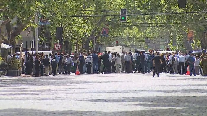 Municipalidad de Providencia fue desalojada por aviso de bomba