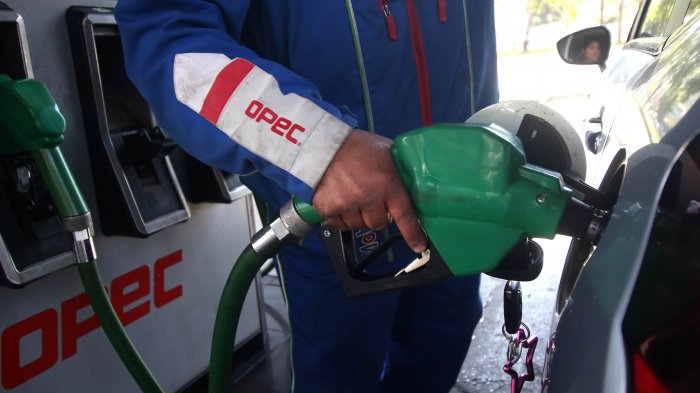 Copec anuncia que trabajadores recibirán como mínimo sueldo de $500 mil brutos