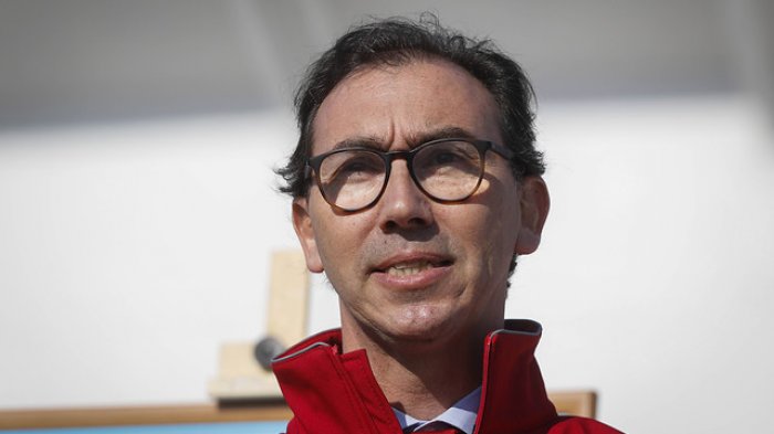 Sólo INBA e Instituto Nacional: Mineduc asegura que no han recibido solicitudes de cierre anticipado del año escolar