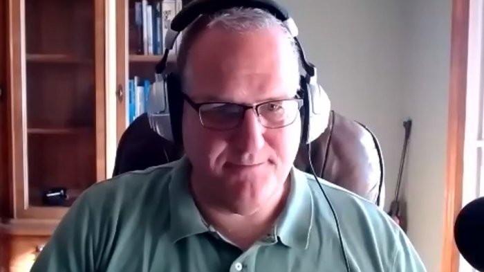 Quién es John Cobin, el 