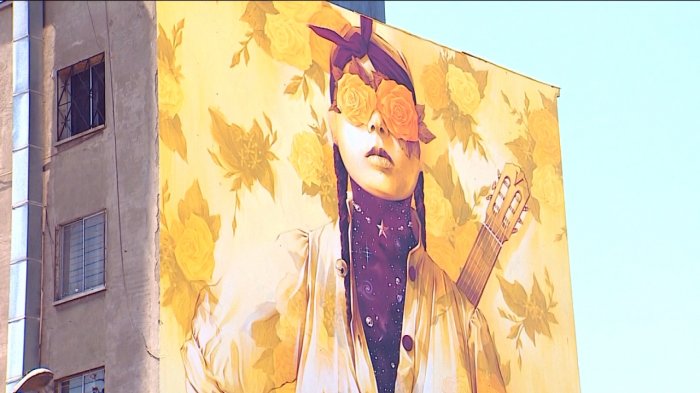 Contar la historia en las paredes: El muralismo que se toma las calles en el estallido social