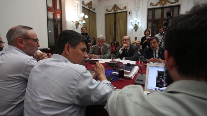 Comisión de la Cámara aprueba habilitar plebiscito para consultar por nueva Constitución