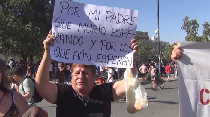Su marido murió en lista de espera: Hoy marcha por mejoras en la salud