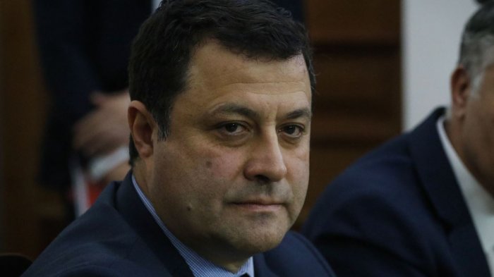 Director de la Agencia Nacional de Inteligencia (ANI) puso su cargo a disposición del presidente Piñera