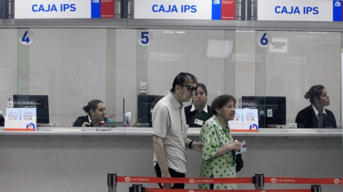 Gobierno evalúa subir en 50% las pensiones solidarias en un plazo de 3 años