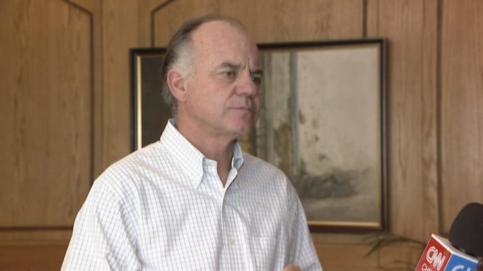 Ministro Walker por incendios en Valparaíso: “No esperábamos el nivel de intencionalidad que hemos tenido”