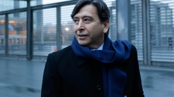 Golborne paga $11,4 millones y logra salida alternativa del caso Penta