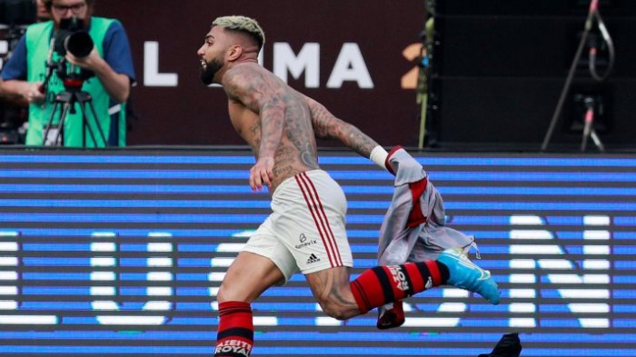 El reinado millonario acabó: Doblete de 