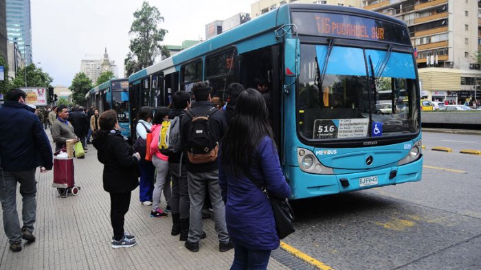 Panel de expertos volverá a reunirse para analizar situación del Transantiago