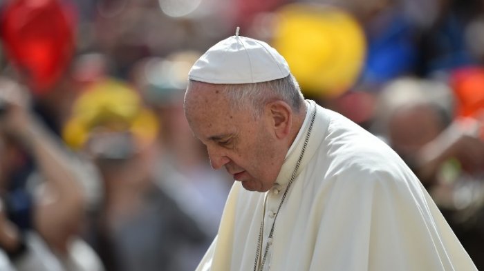 Papa Francisco habla sobre la crisis en el país: “Lo que está sucediendo en Chile me asusta