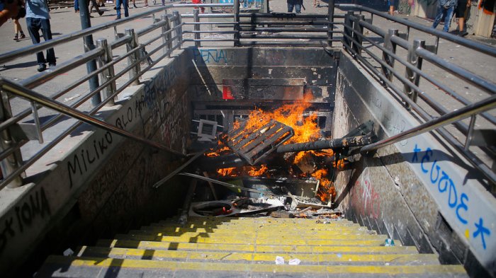 Nuevas líneas tendrán que esperar: Metro retrasará obras de próximos recorridos por reconstrucción