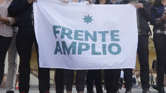 Movimiento Democrático Popular deja Frente Amplio tras acuerdo constitucional