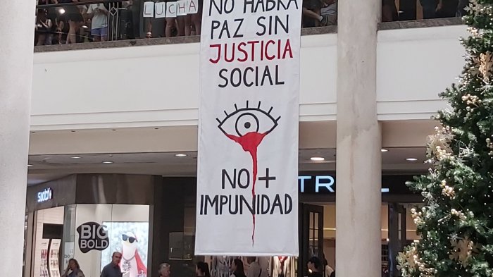 Manifestantes realizaron protesta pacífica en Mall Alto Las Condes