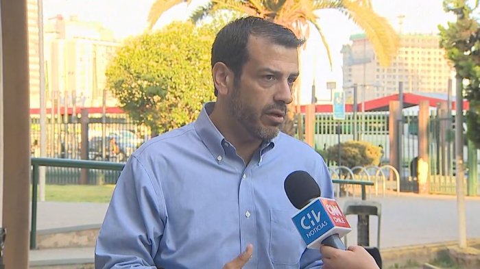 Tras cierre de año escolar: Rodrigo Delgado evalúa comenzar antes las clases del 2020 en Estación Central