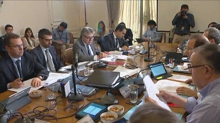 El proyecto de reforma constitucional que busca crear nuevo estado de emergencia para sacar militares a la calle