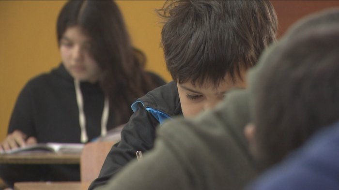 Recuperar clases en enero o adelantar entrada: Las alternativas que ponen en duda el cierre del año escolar