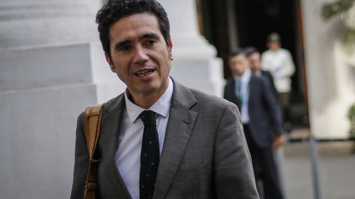 Actividad económica: Ministro de Hacienda anticipa 